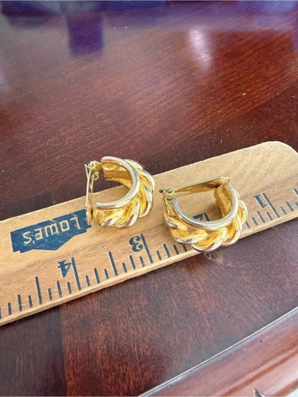 Vintage Gold Tone ClipOn Earrings